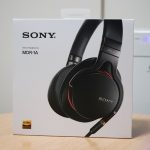 MDR-1Aレビュー!低音域や高音域などの音質&ヘッドフォン特有の側圧をチェック!