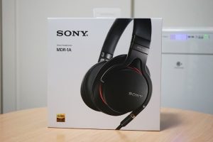 MDR-1Aレビュー！低音域や高音域などの音質＆ヘッドフォン特有の側圧をチェック！